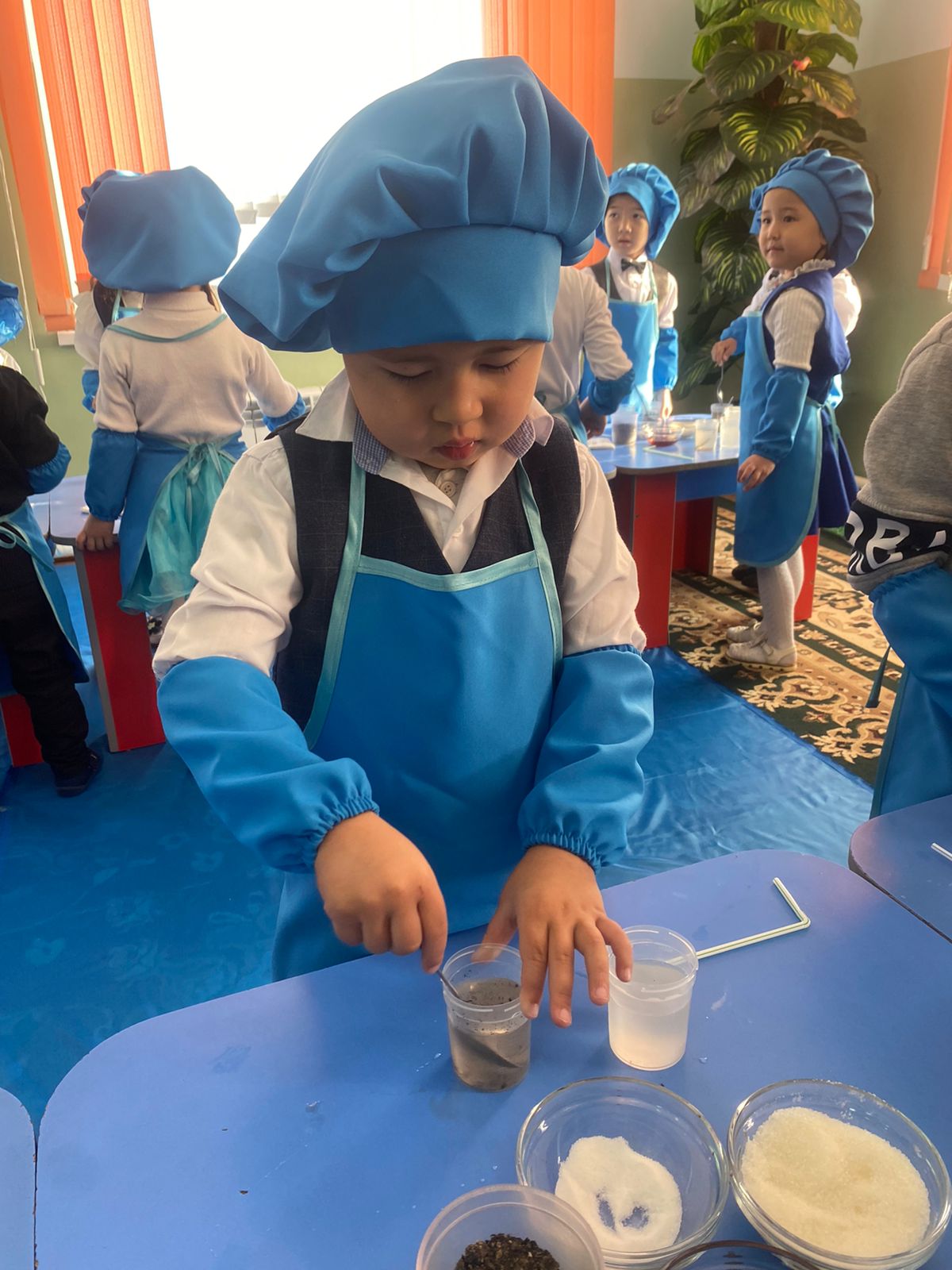 Трусикидегі порно жетілген әйелдер