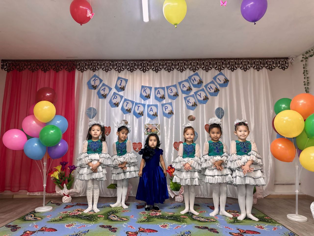 Жастар төсектегі порно